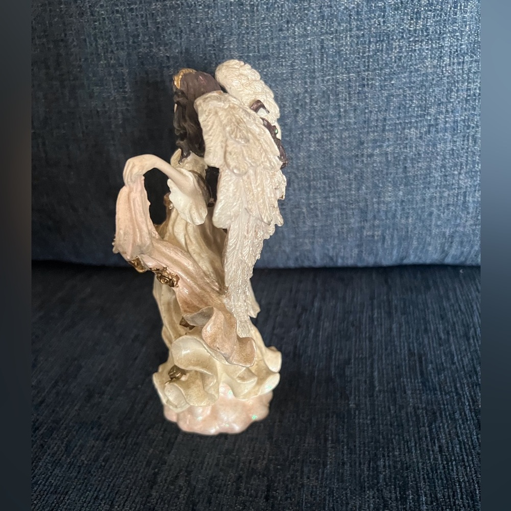 Vintage Resin Angel of Peace NWOT - Picture 3 of 9